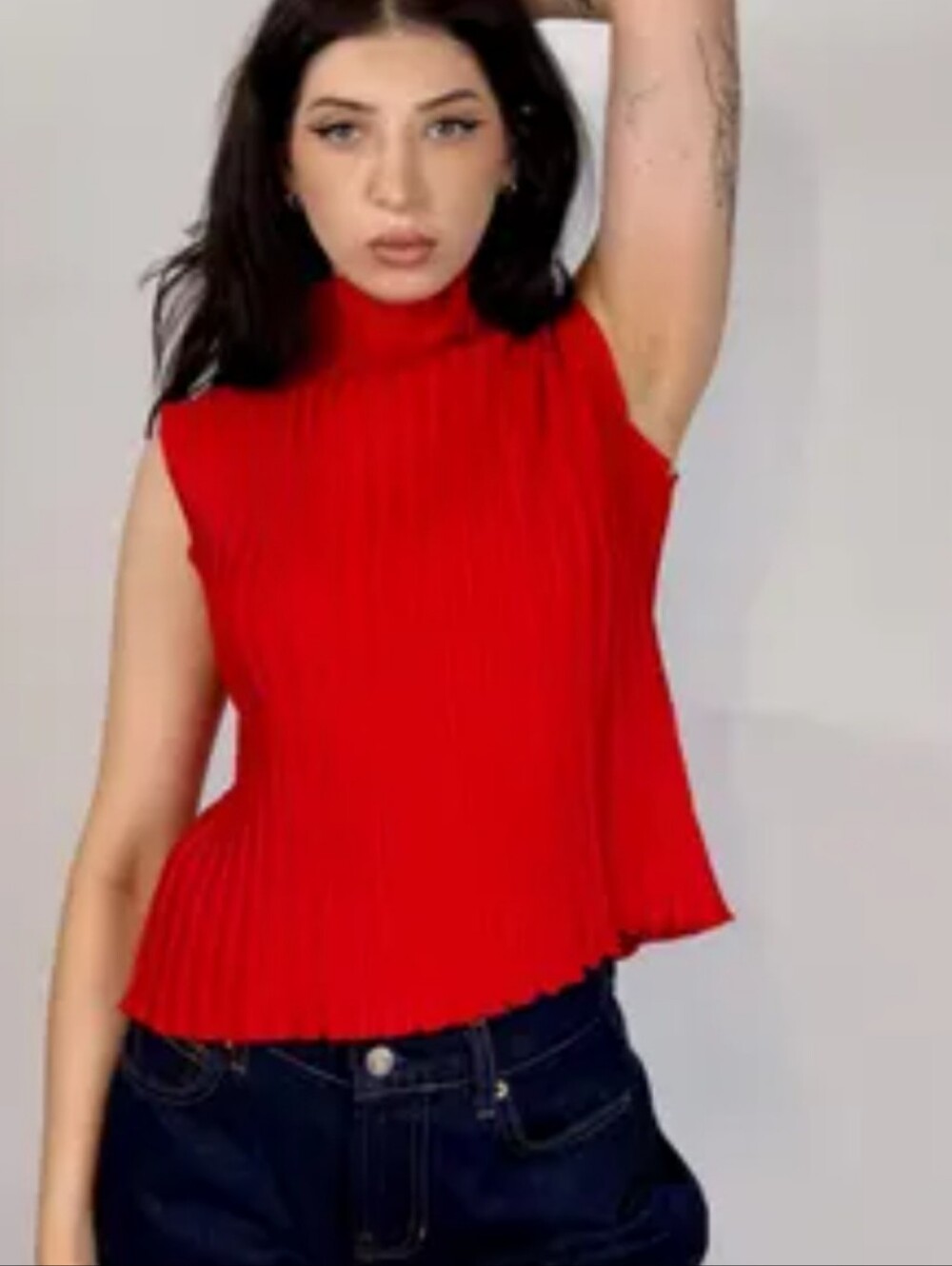 NICOLA Pleated Ruffle Mock Neck Camisole - Red NWT Sz L